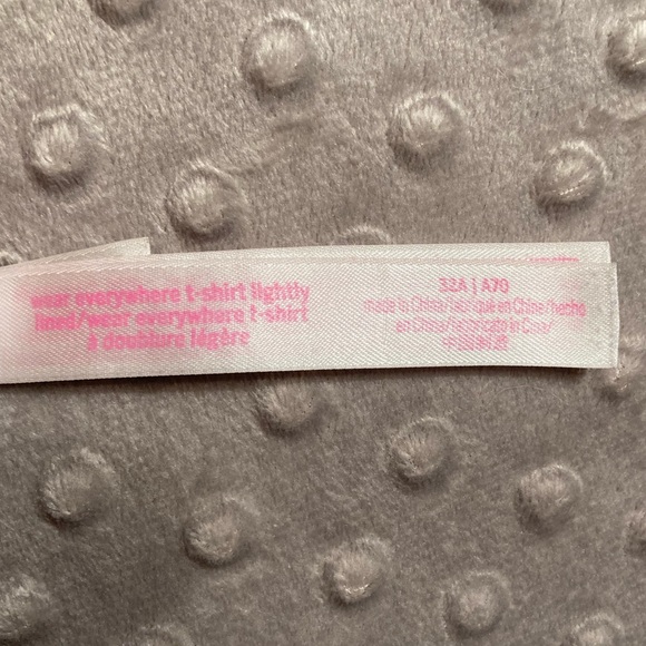 VS Pink Bra Bundle - Picture 10 of 14